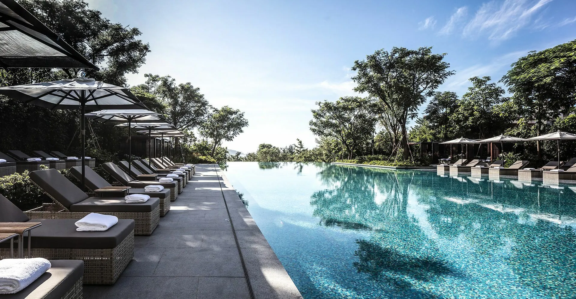 Rosewood Sanya Hotel 5*,  China